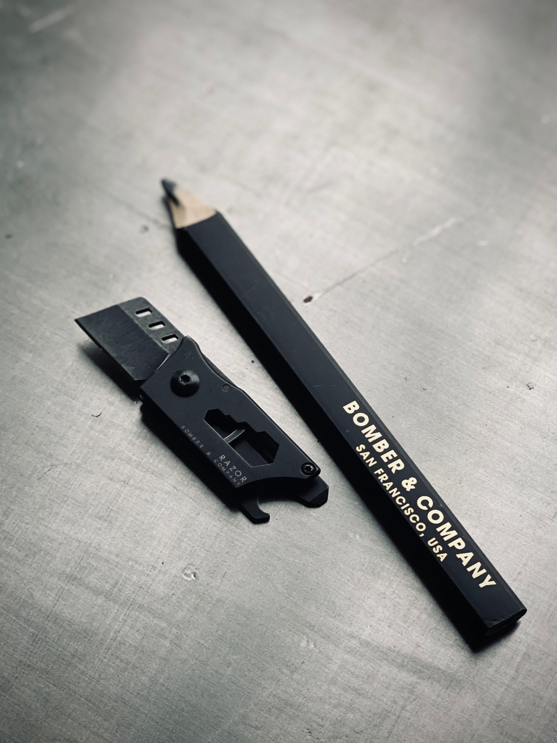 Razor "Not Your Average Box-Cutter" - Ultimate everyday carry utility pocket knife by Bomber & Company. www.bomberco.com